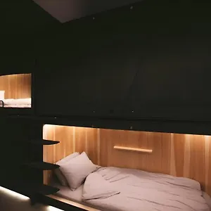 眠舍 ** 香港